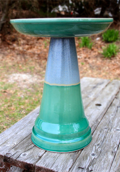 Bird Bath - Sea Foam Green