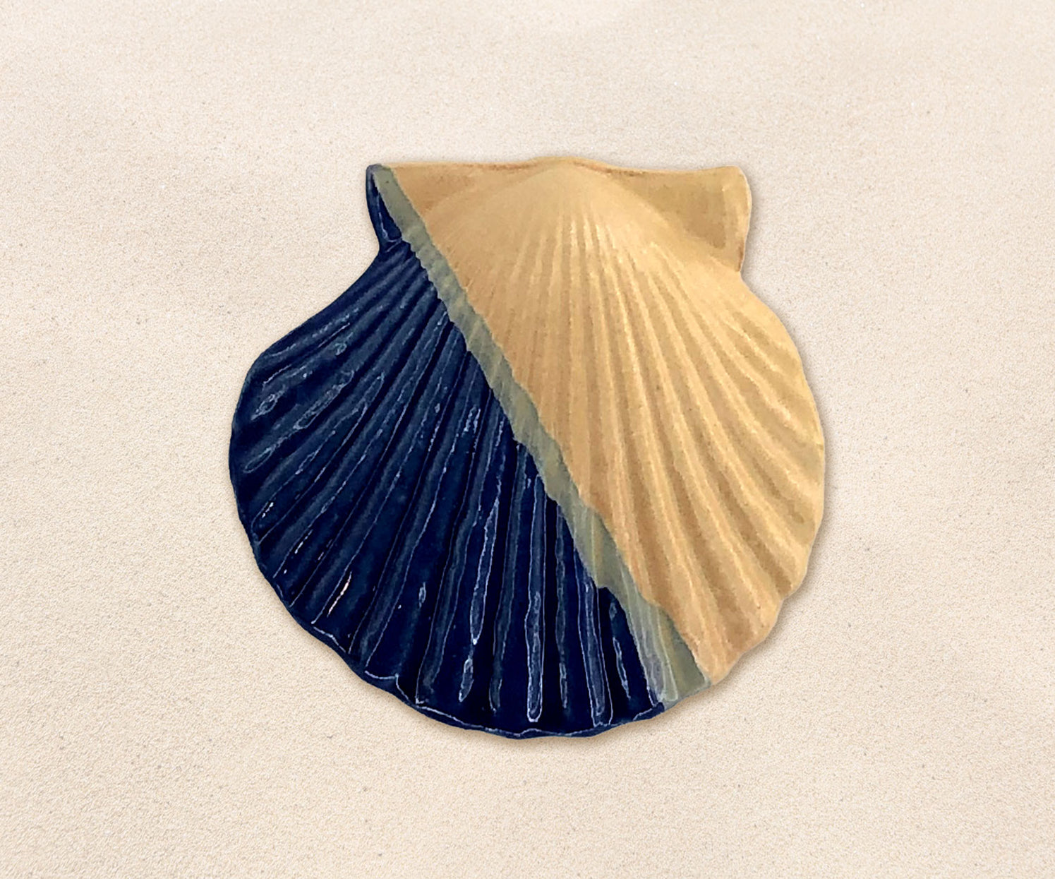 Cobalt Color Shell Shell Paperweight - Cobalt Blue and Yellow – Chatham Pottery